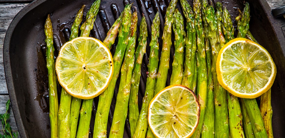 Lemon asparagus as a side dish